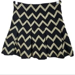 PETIT GATEAU pleated A-line‎ high waisted  Zig Zag Pattern skirt Size Medium